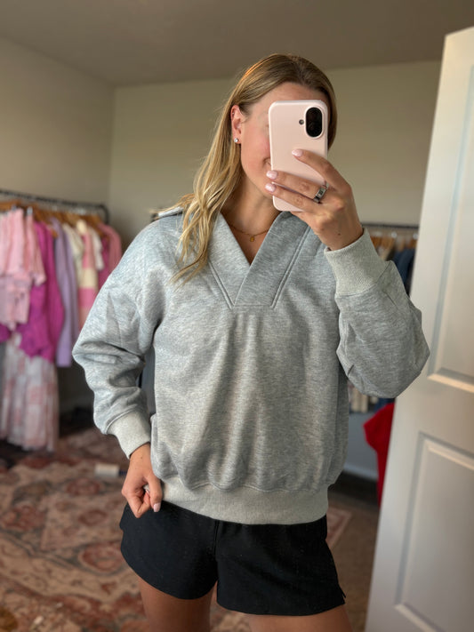 Grey Collar Sweatshirt