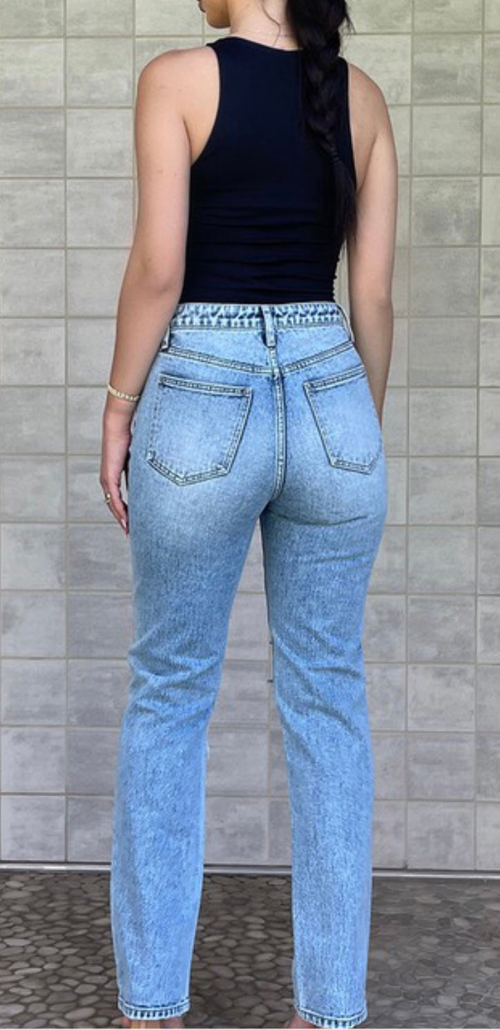 Distressed Straight Leg Jeans